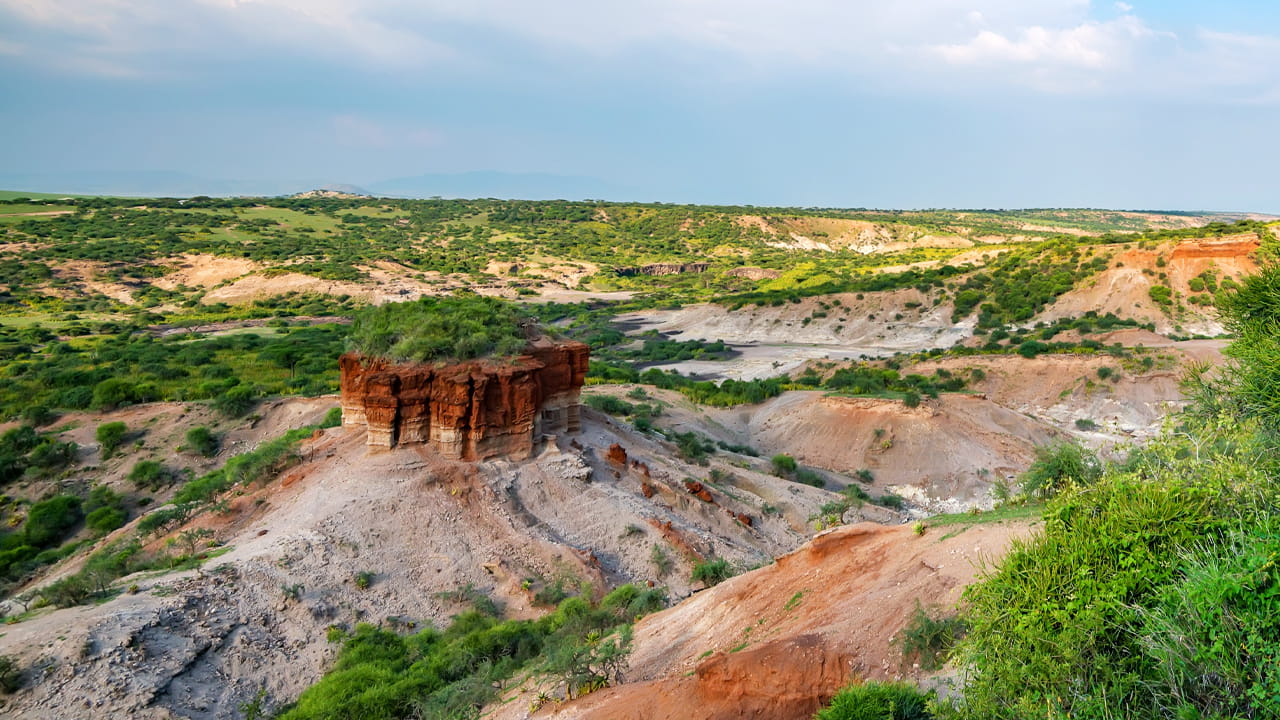 Veduta dall’alto della Gola di Olduvai, celebre sito paleoantropologico della Rift Valley